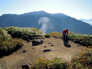 焼岳展望台の噴気孔